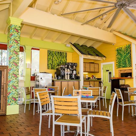 Sunshine Suites Resort West Bay Buitenkant foto