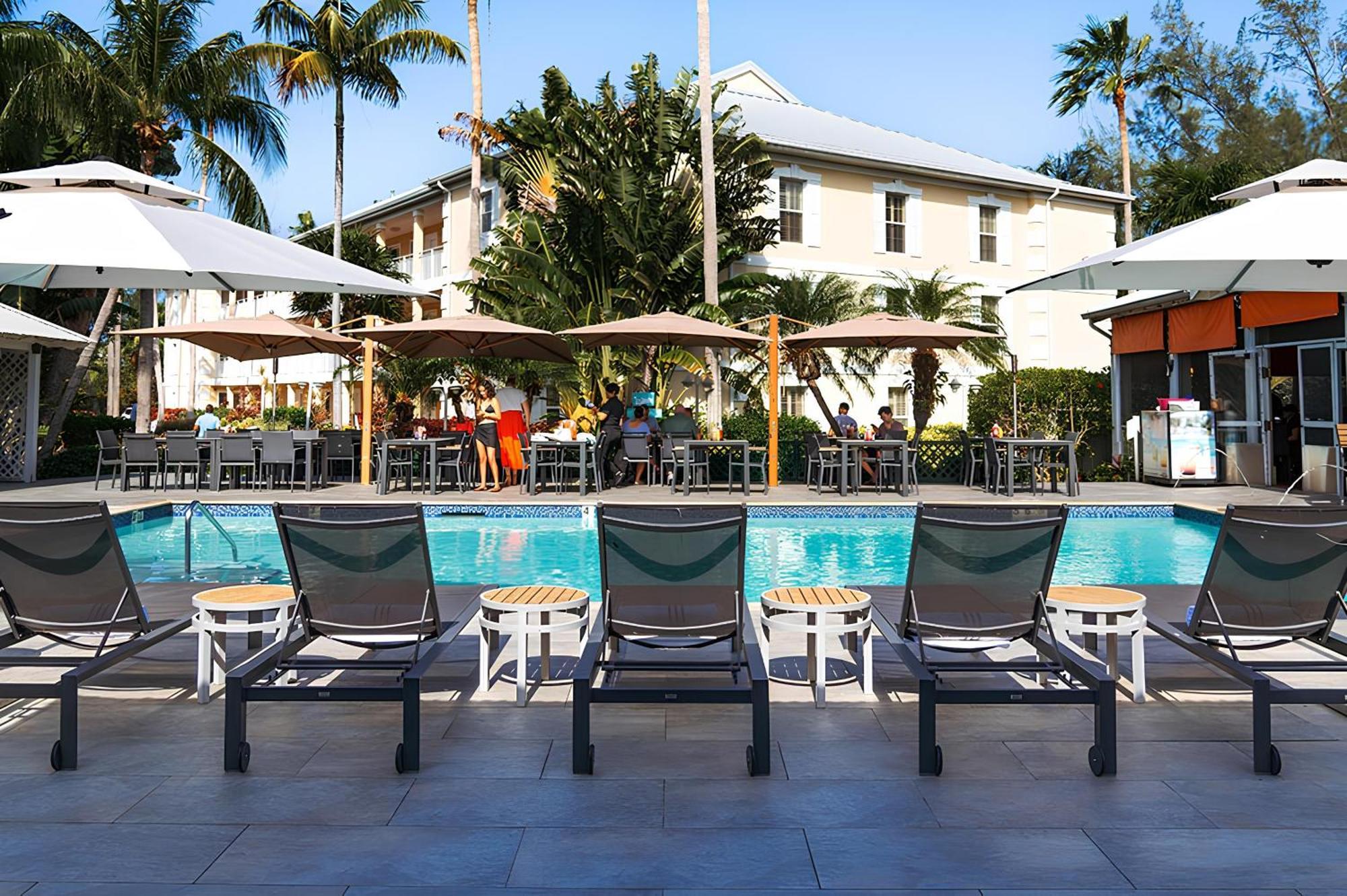 Sunshine Suites Resort West Bay Buitenkant foto