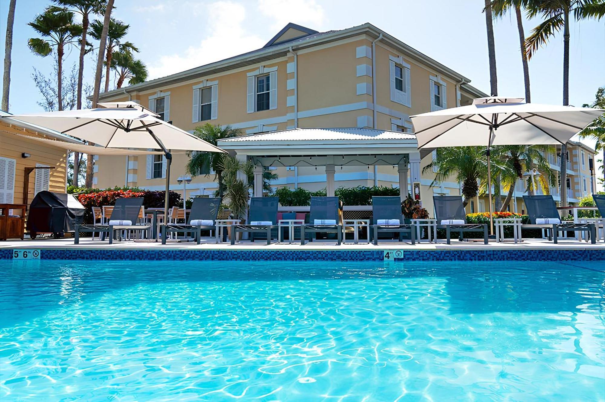 Sunshine Suites Resort West Bay Buitenkant foto